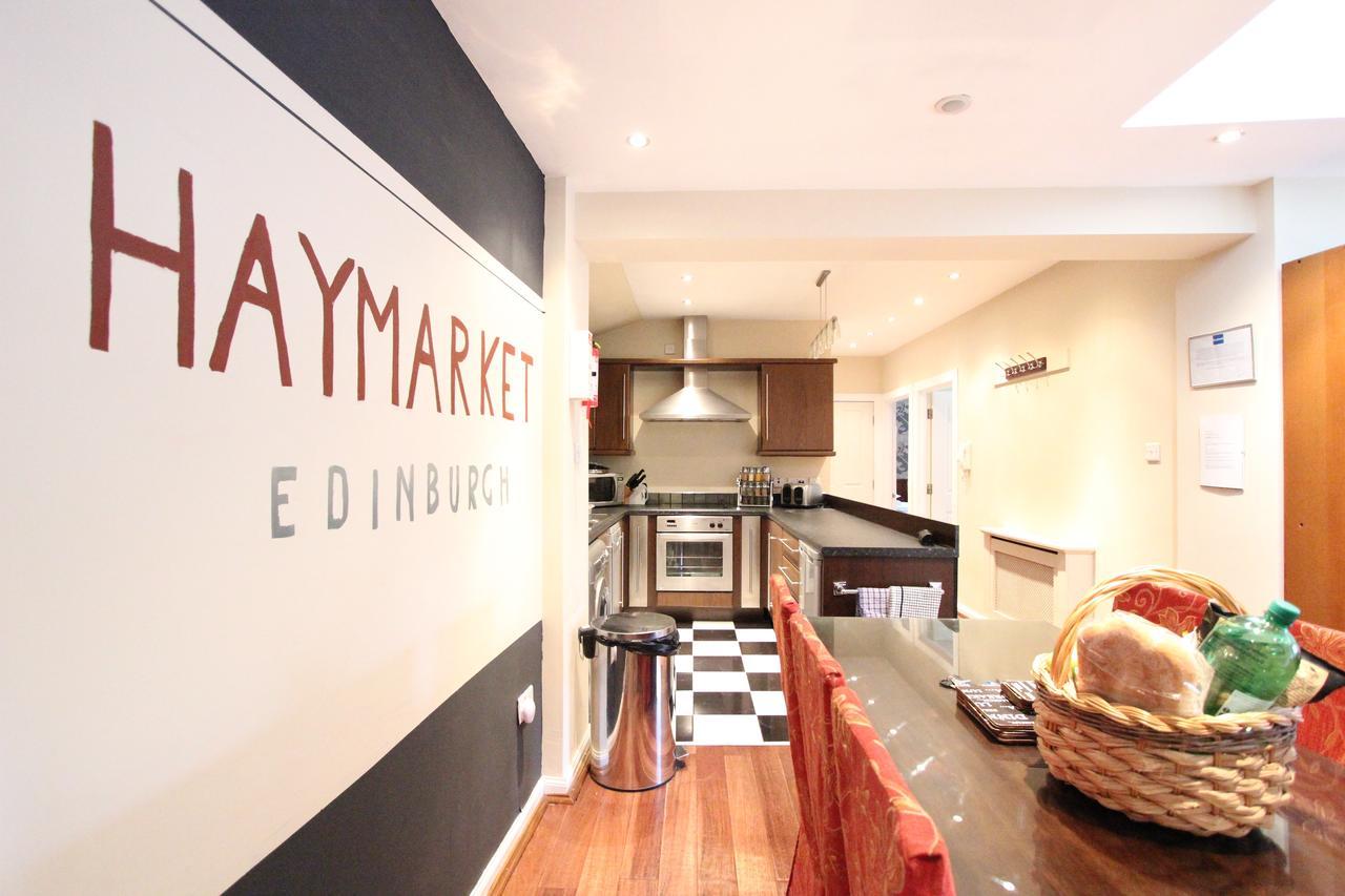 Haymarket Apartment Edinburgh Room photo