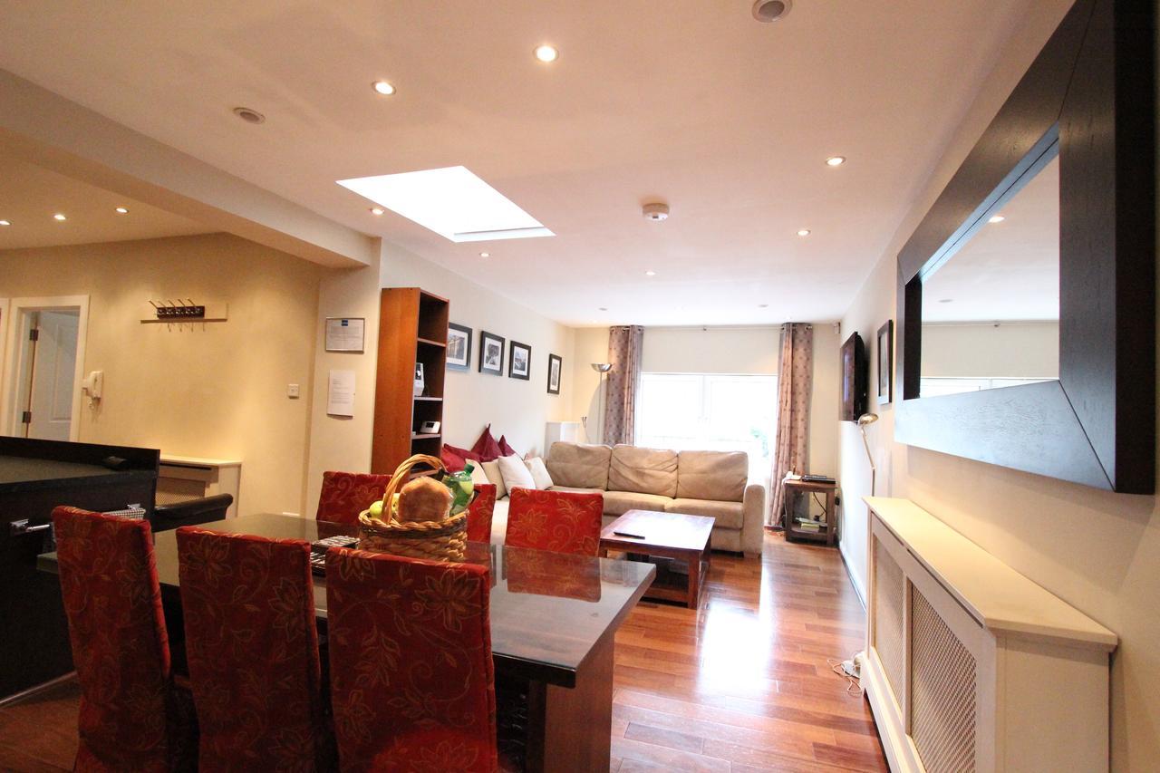 Haymarket Apartment Edinburgh Room photo