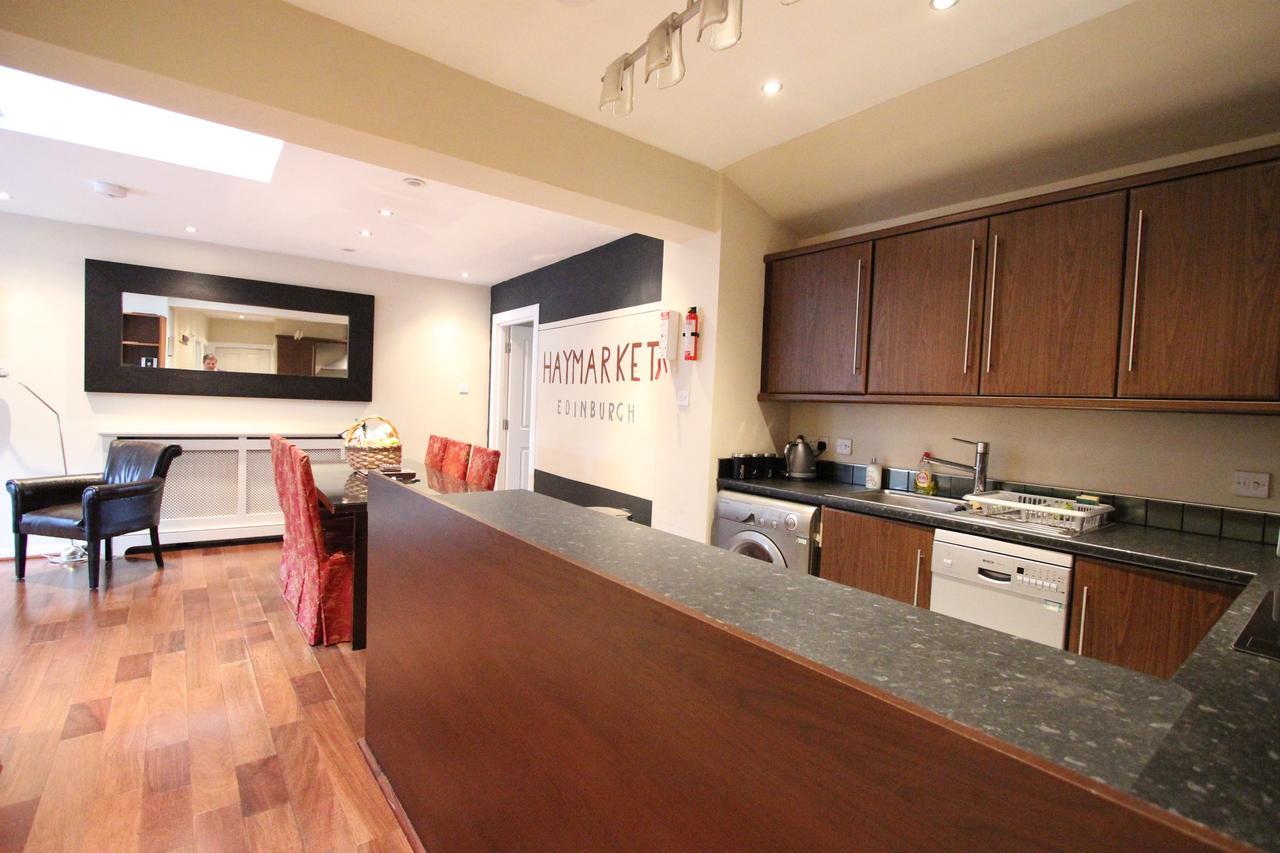 Haymarket Apartment Edinburgh Room photo