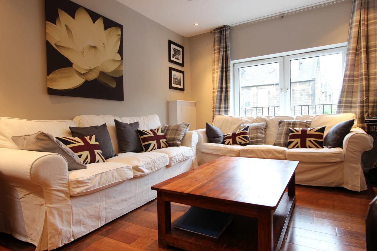 Haymarket Apartment Edinburgh Room photo